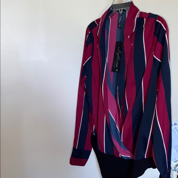 A beautiful bodysuit shirt. - Picture 8 of 8